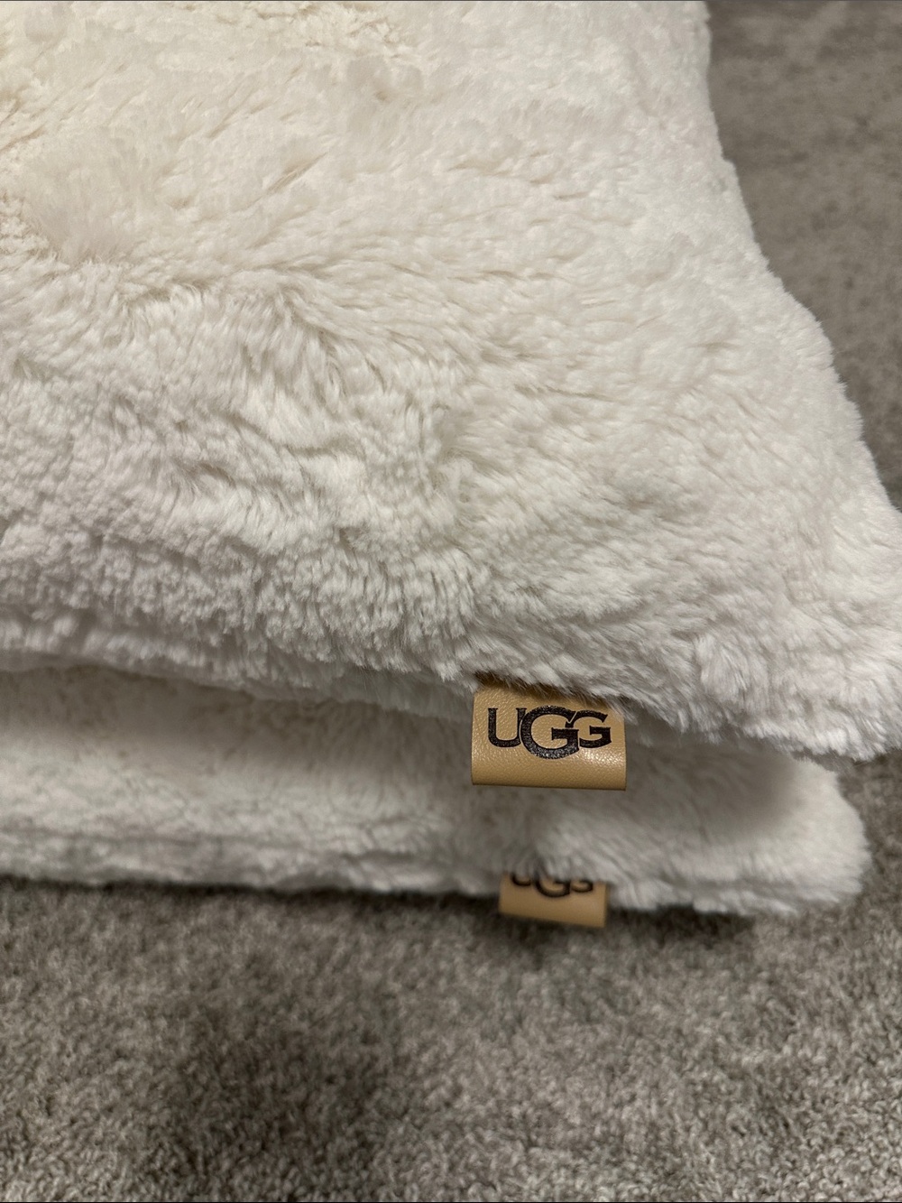 Ugg Plush Faux Fur Throw Pillows (Set of 2) - White - Picture 2 of 7